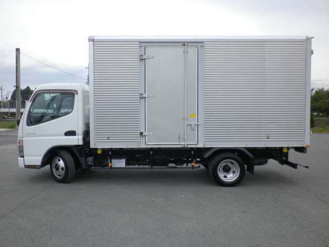 Mitsubishi Fuso Canter 2