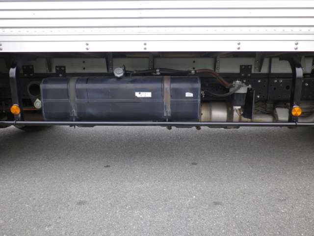 Mitsubishi Fuso Canter 10