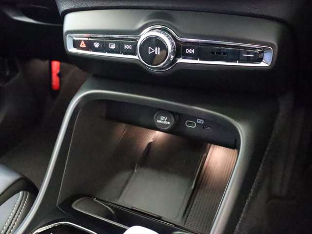 Volvo XC40 11