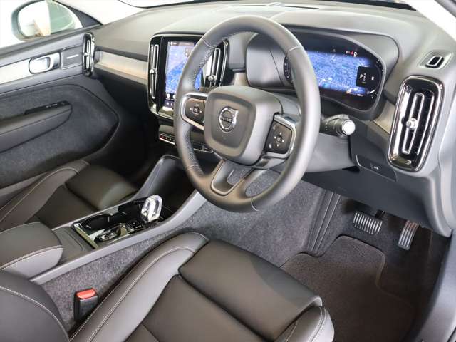 Volvo XC40 6