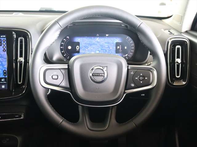 Volvo XC40 9