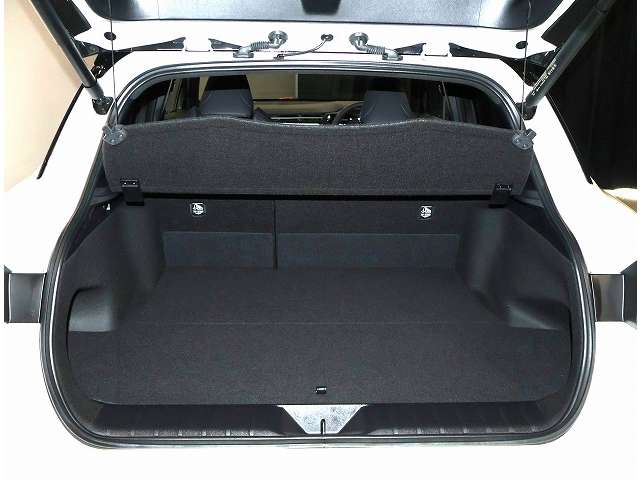 Lexus LBX 7