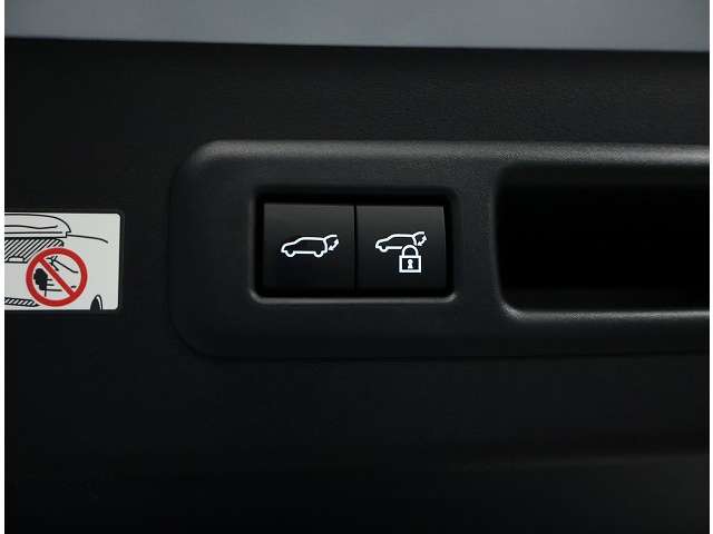 Lexus LBX 8