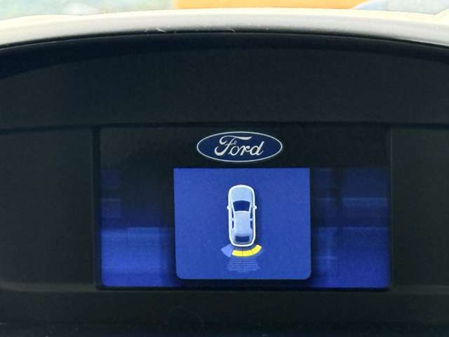 Ford クーガ 10