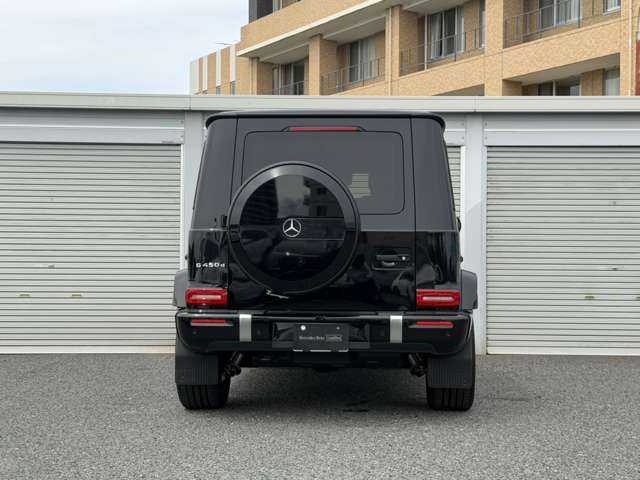 Mercedes-Benz G-Class 8
