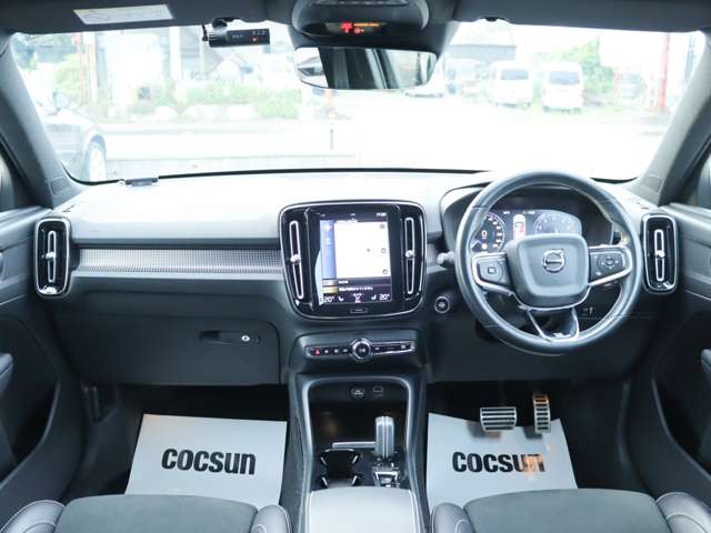 Volvo XC40 4