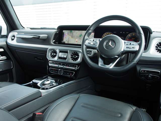 Mercedes-Benz G-Class 2