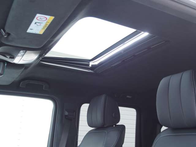 Mercedes-Benz G-Class 3