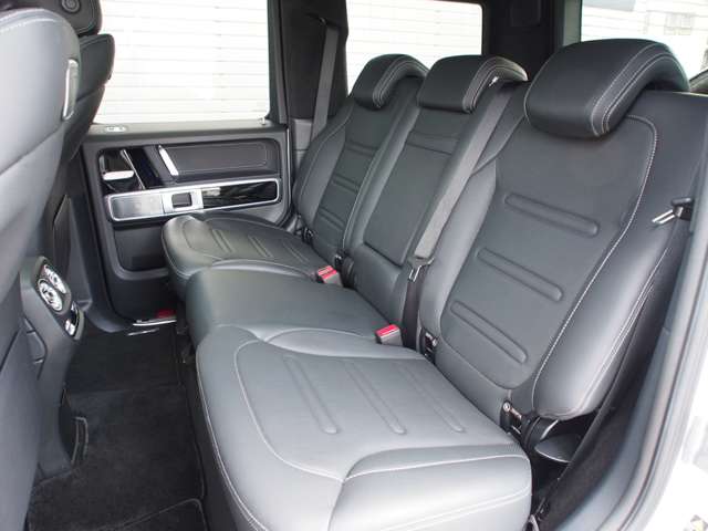 Mercedes-Benz G-Class 6
