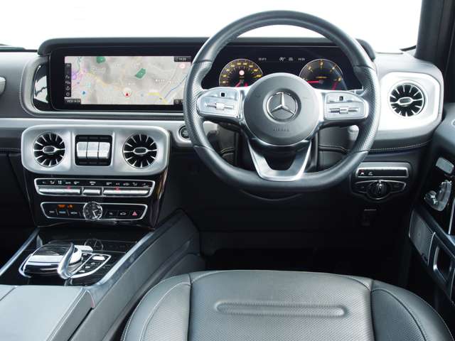Mercedes-Benz G-Class 10
