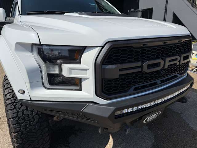 Ford F-150 9