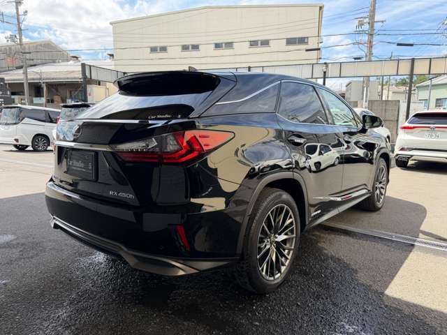 Lexus RX 9