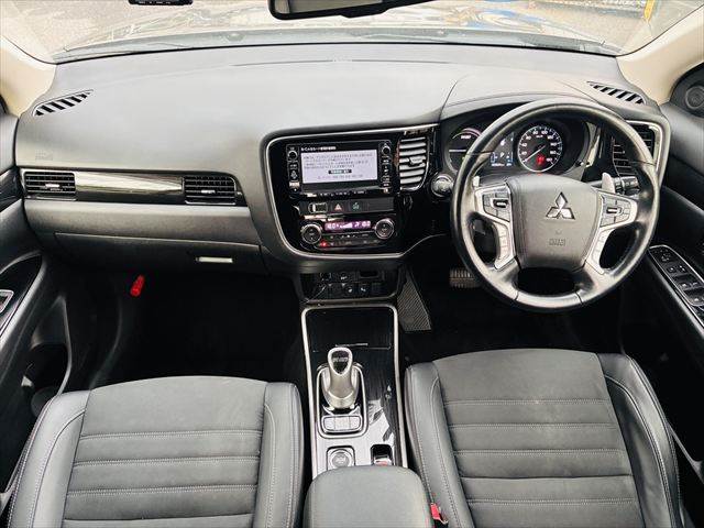 Mitsubishi Outlander PHEV 3