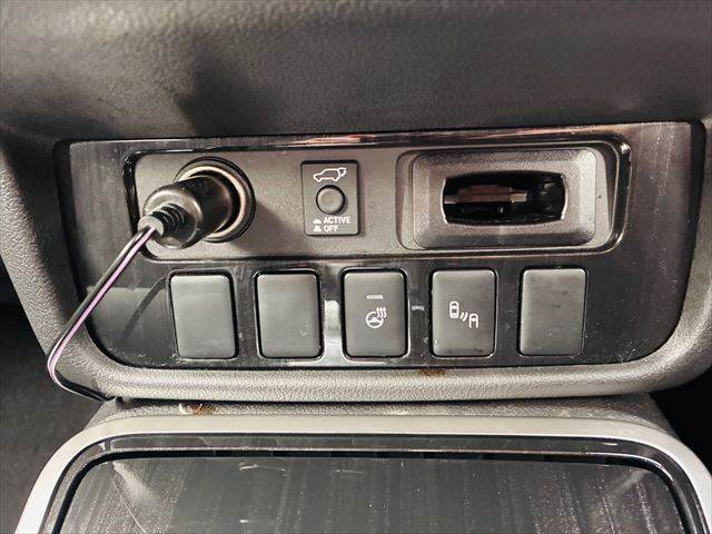 Mitsubishi Outlander PHEV 7