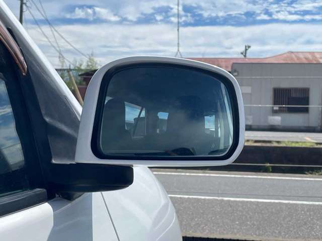 Nissan AD 10