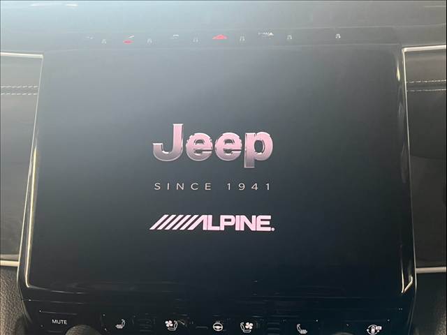 Jeep Grand Cherokee L 3