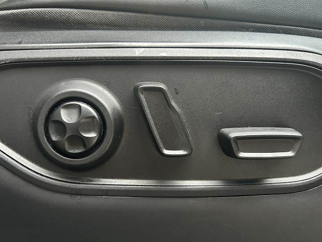 Jeep Grand Cherokee L 10