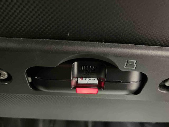 Daihatsu Rocky 4
