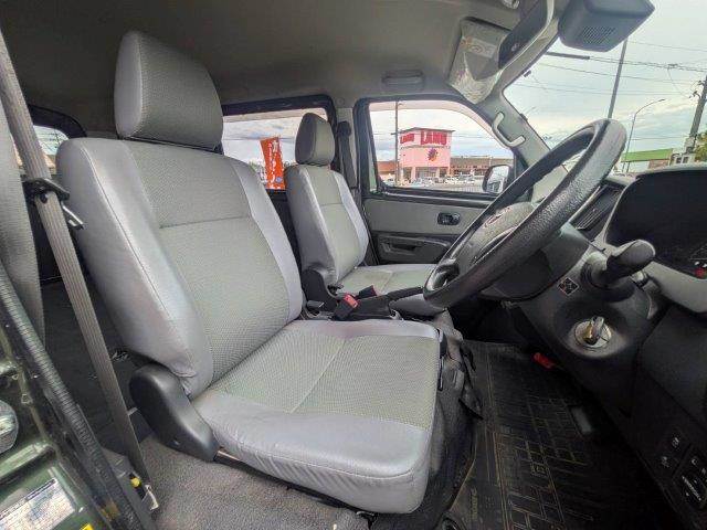 Toyota Town Ace Van 10