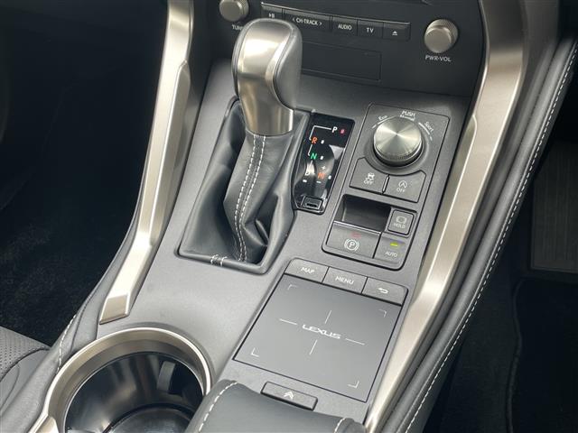 Lexus NX 9