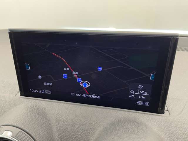 Audi Q2 12