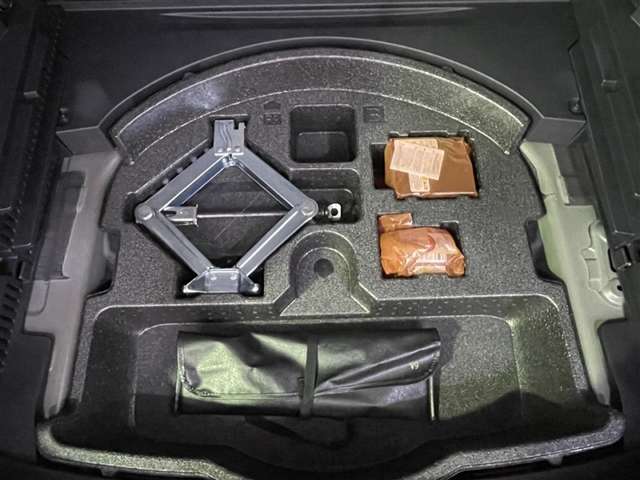 Toyota RAV4 8