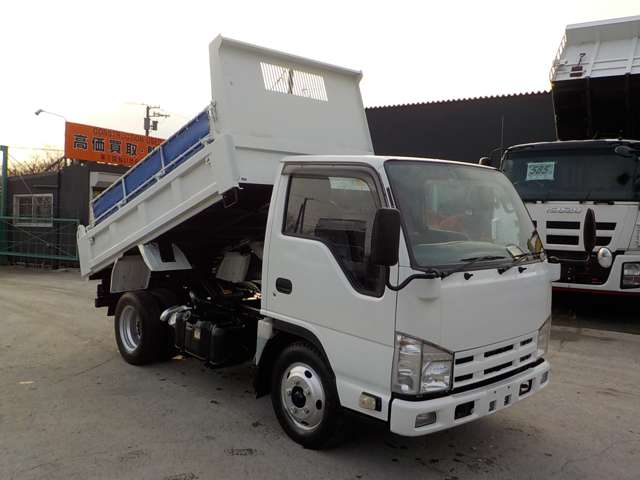 Isuzu Elf 3