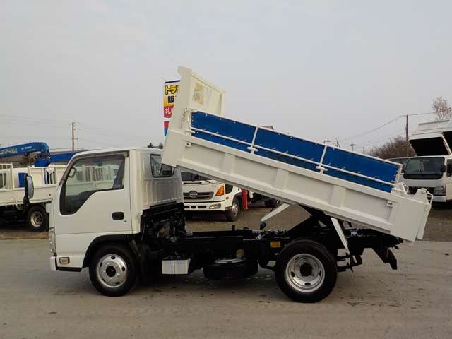 Isuzu Elf 8