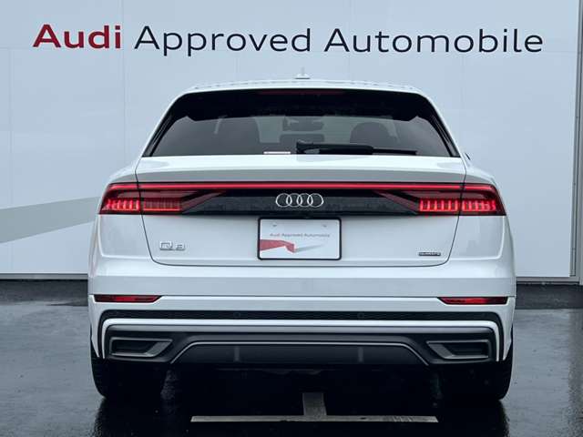 Audi Q8 12