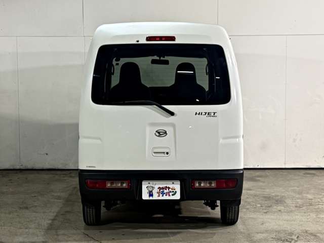 Daihatsu Hijet Cargo 7