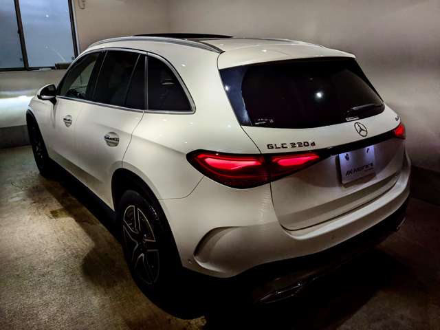Mercedes-Benz GLC 10