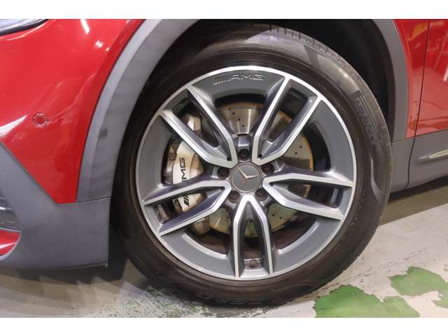 Mercedes-Benz GLB 11