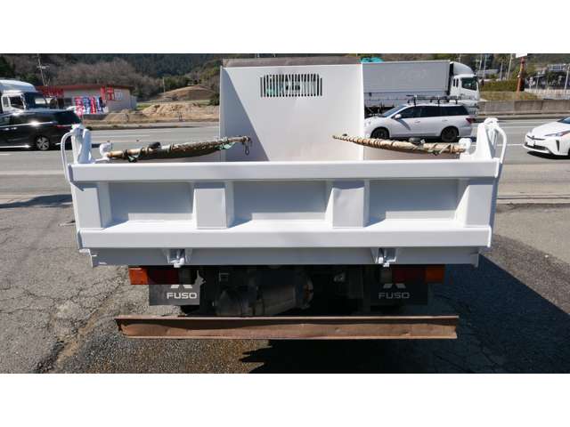 Mitsubishi Fuso Canter 8