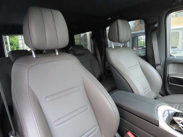 Mercedes-Benz G-Class 10