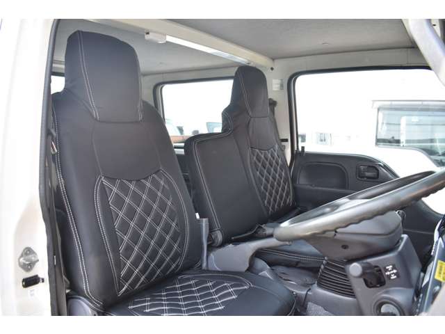 Isuzu Elf 11