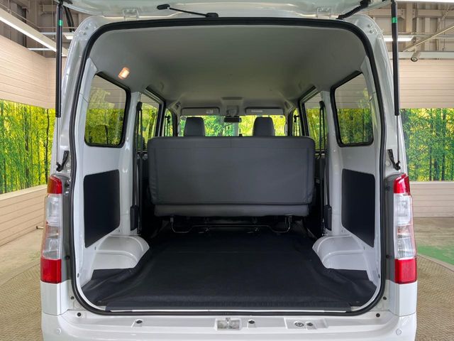 Toyota Town Ace Van 11