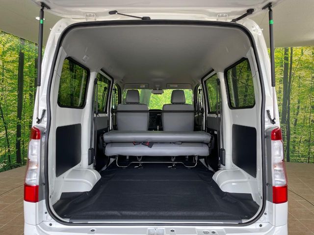Toyota Town Ace Van 10