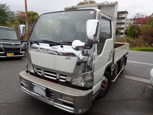 Isuzu Elf 3