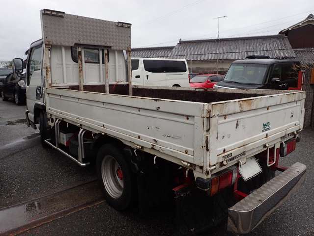 Isuzu Elf 4