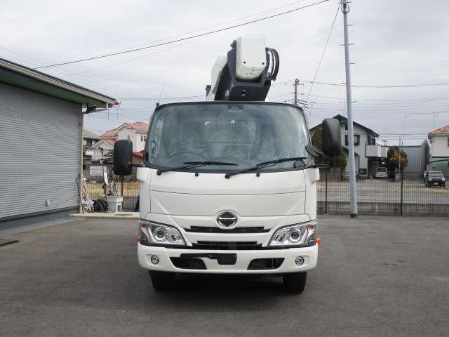Hino Dutro 7