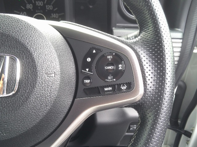 Honda N-VAN 9