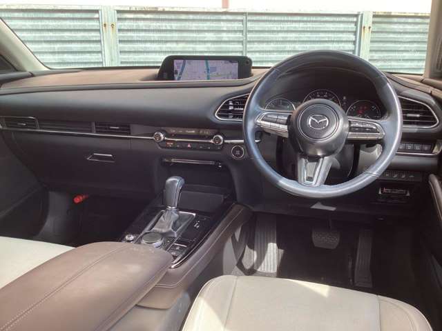 Mazda CX-30 4