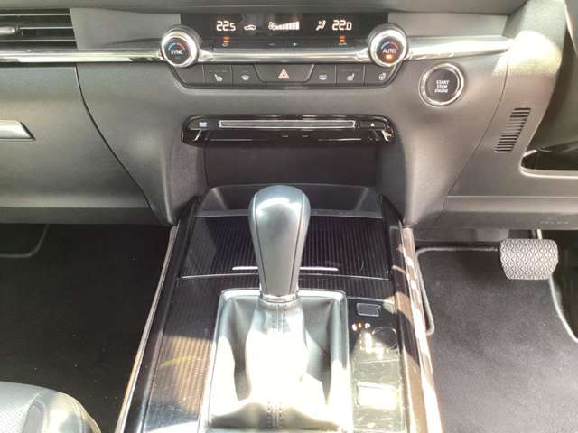 Mazda CX-30 8