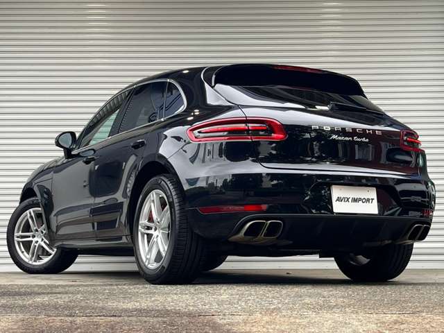 Porsche Macan 2