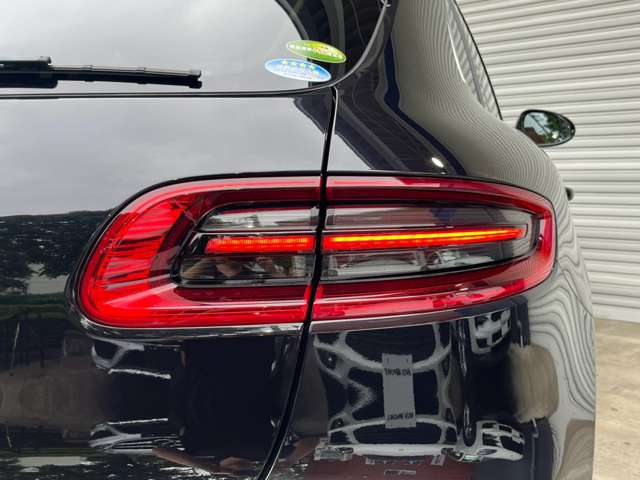 Porsche Macan 4