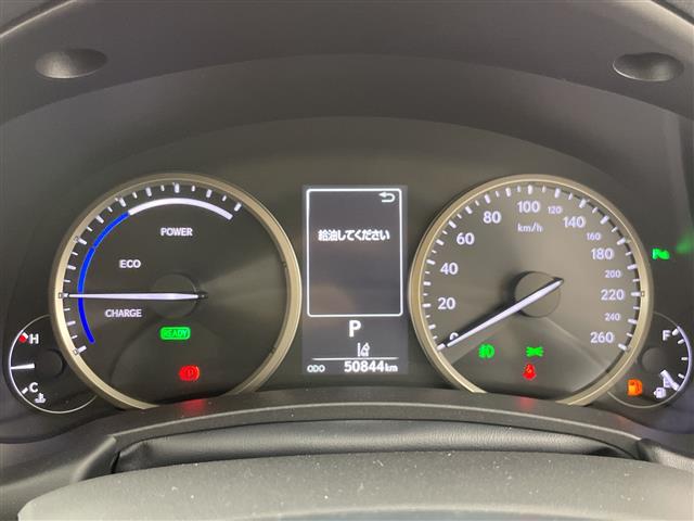 Lexus NX 6