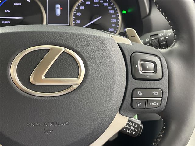 Lexus NX 9