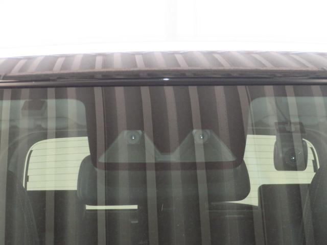 Daihatsu Rocky 11