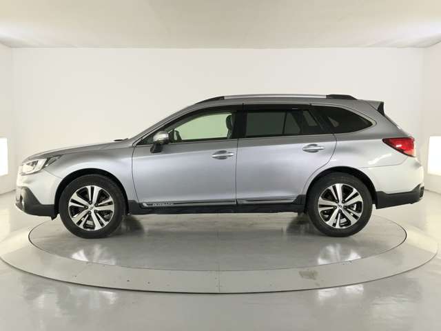 Subaru Legacy Outback 7