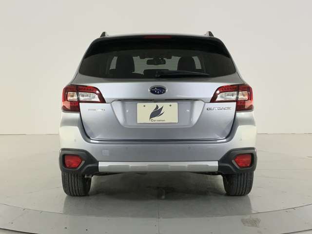 Subaru Legacy Outback 9